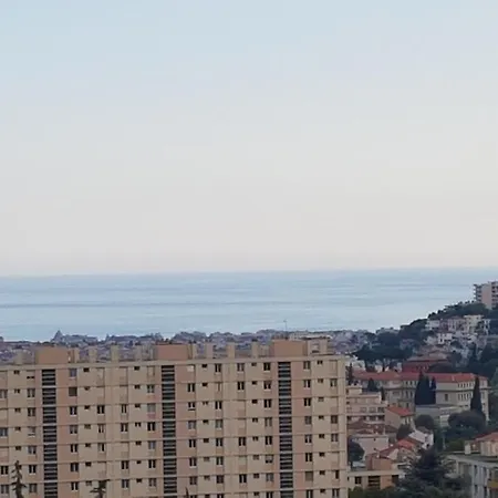 New Cheap Private Room, Kitchen , Overwieuw Sea,Tram On Spot, 12 Minutes From Nice Train Station With Tram , Beach In 17 Min Tram , Chambre Privee Pas Cher, Cuisine Equipee , Tram Sur Place, Apercu Mer, 12 Min De La Gare De Nice Avec Le Tram, 17 Min Exterior photo