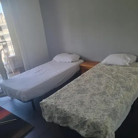 New Cheap Private Room, Kitchen , Overwieuw Sea,Tram On Spot, 12 Minutes From Nice Train Station With Tram , Beach In 17 Min Tram , Chambre Privee Pas Cher, Cuisine Equipee , Tram Sur Place, Apercu Mer, 12 Min De La Gare De Nice Avec Le Tram, 17 Min Room photo
