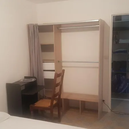 New Cheap Private Room, Kitchen , Overwieuw Sea,Tram On Spot, 12 Minutes From Nice Train Station With Tram , Beach In 17 Min Tram , Chambre Privee Pas Cher, Cuisine Equipee , Tram Sur Place, Apercu Mer, 12 Min De La Gare De Nice Avec Le Tram, 17 Min Room photo