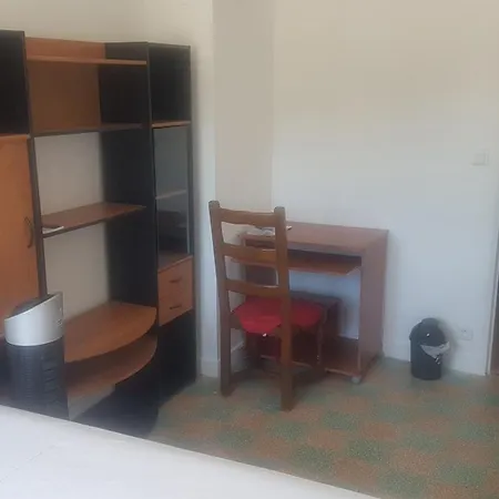 New Cheap Private Room, Kitchen , Overwieuw Sea,Tram On Spot, 12 Minutes From Nice Train Station With Tram , Beach In 17 Min Tram , Chambre Privee Pas Cher, Cuisine Equipee , Tram Sur Place, Apercu Mer, 12 Min De La Gare De Nice Avec Le Tram, 17 Min Room photo